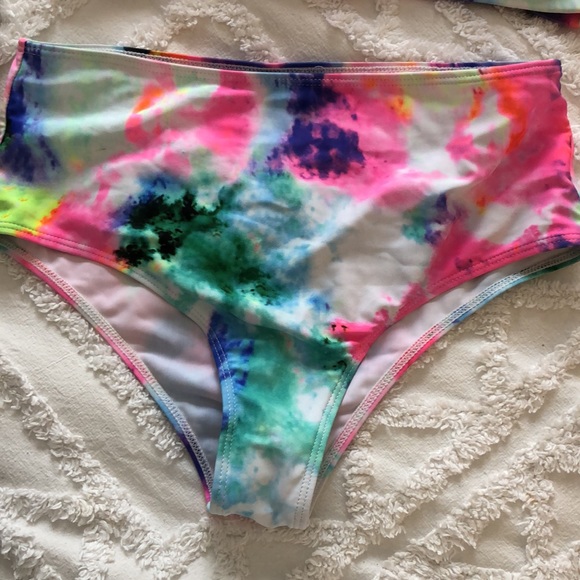 Tie dye bikini - Picture 2 of 7